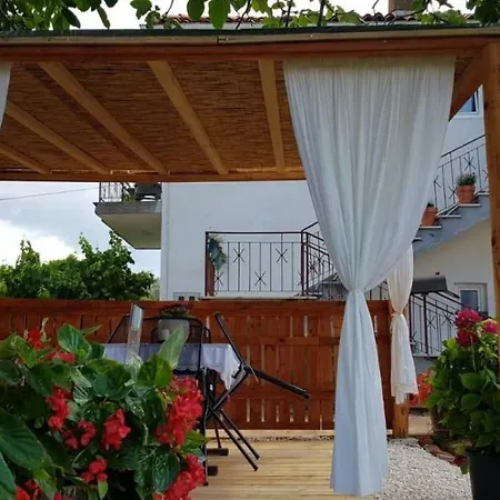 Anastazija *