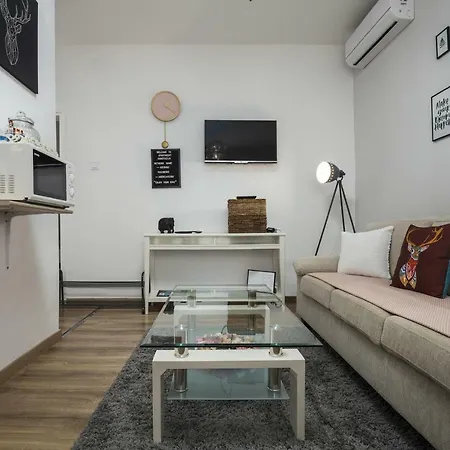 Anastazija Apartment *