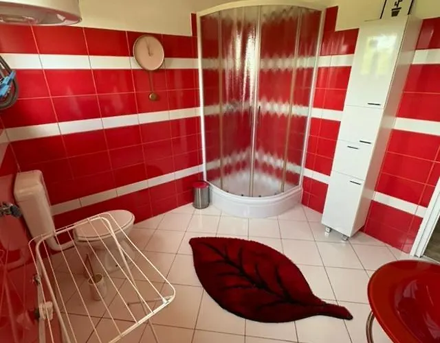 Anastazija Διαμέρισμα *